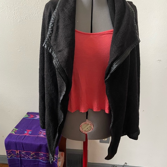 Open cardigan with faux leather detail - Picture 2 of 3